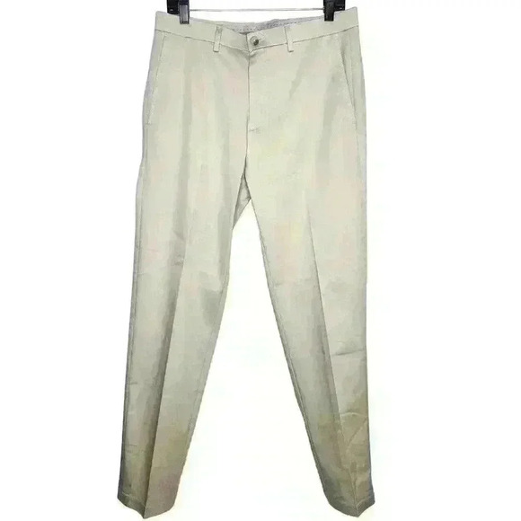 Haggar men's straight fit premium khaki in tan size 32x32 - Picture 1 of 9